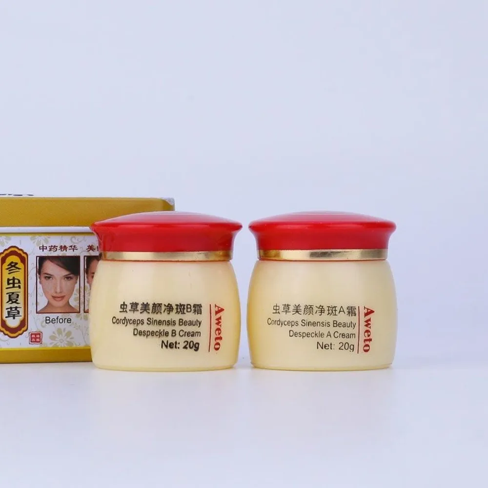 ครีมไวท์เทนนิ่งลดรอยสิว แอคเน่ - Charcoal Whitening Paste บทวิจารณ์และราคา